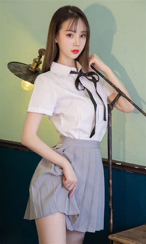 曼联两人本月仍可能离队！曝不买中场原因，强留新帝星有特别计划